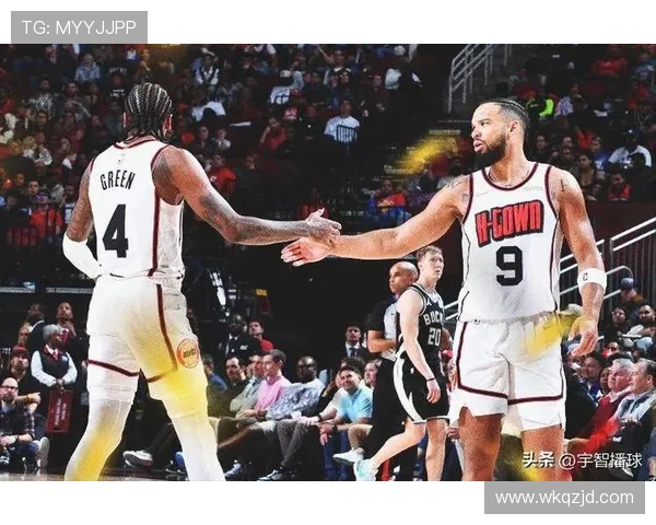 2017年12月17日火箭队与雄鹿队激战回顾精彩瞬间与赛后分析