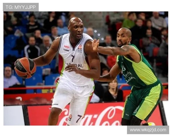 尤尼卡加与巴斯克的激烈对决展现篮球魅力与团队精神的巅峰较量