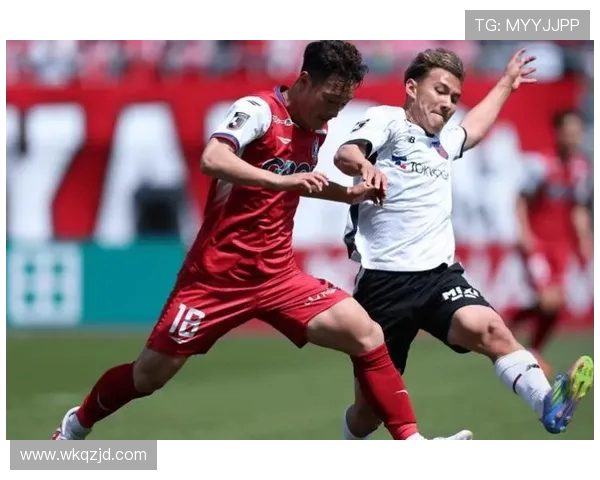 山口雷诺法与甲府风林的激烈对决展现足球魅力与团队精神